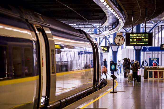 01 January 2021, Belgium, Brussels: The first train of railway company Eurostar from Brussels to London prepares to depart the station after after Britain left the EU single market at the stroke of midnight./ Photo: Jasper Jacobs/BELGA/dpa