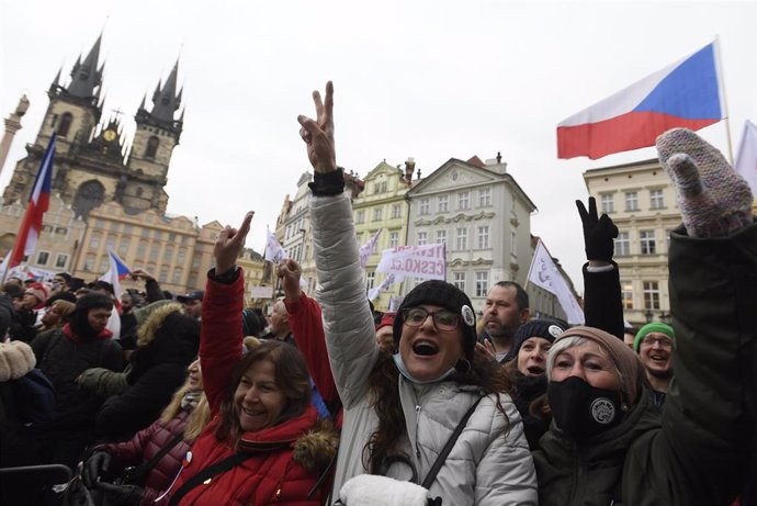 Manifestación contra las restricciones por el coronavirus en Praga