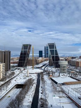 La Plaza de Castilla, tras la nevada fruto del temporal Filomena, en Madrid (España).