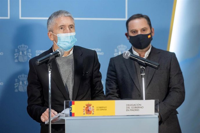 El ministro del Interior, Fernando Grande-Marlaska, y el titular de Transportes, José Luis Ábalos.