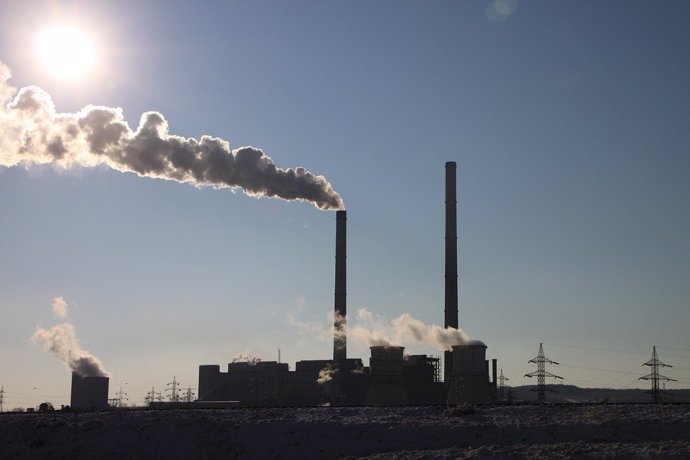 Emisiones contaminantes ala atmósfera