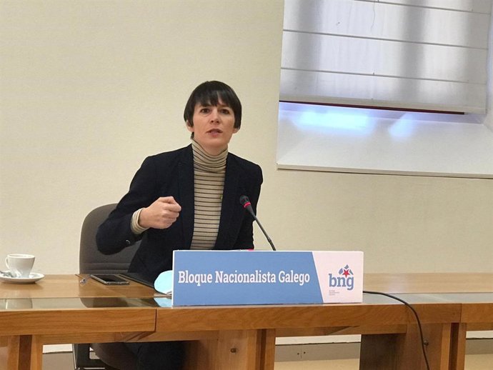 La portavoz nacional del BNG, Ana Pontón, comparece en rueda de prensa en el Parlamento.