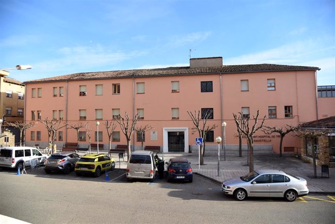 Fachada de la residencia de ancianos Sant Hospital de Tremp (Pallars Juss), en Lleida, Catalunya (España).