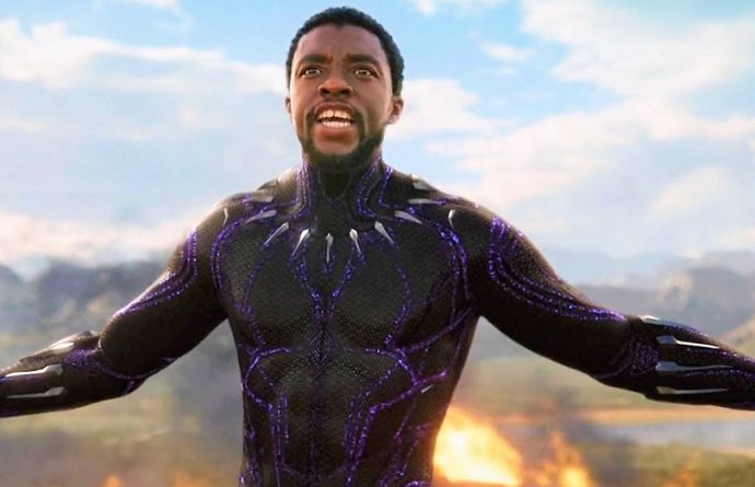 Chadwick Boseman como Black Panther en el Universo Marvel