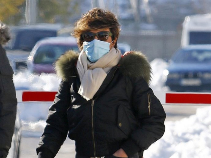 Sonsoles Ónega abandonando las instalaciones de Mediaset