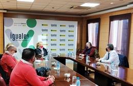 Imagen del encuentro del lunes del secretario general de UGT, Pepe Álvarez, y la secretaria general de UGT-A, Carmen Castilla, con el delegado territorial de la ONCE en Andalucía, Cristóbal Martínez.