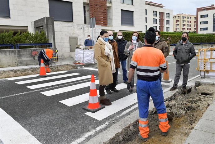 Obras en una calzada de Santander