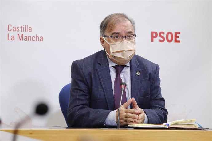 El diputado del PSOE Fernando Mora