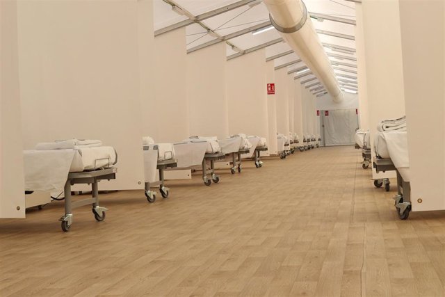 Camas habilitadas en uno de los tres hospitales de campaña