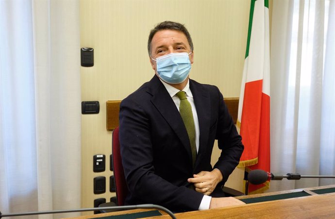 24 November 2020, Italy, Rome: Former Italian Prime Minister Matteo Renzi wears a face mask during the hearing before the Parliamentary Commission of Inquiry into the death of Giulio Regeni. The 28-year-old Italian researcher Regeni was found tortured t