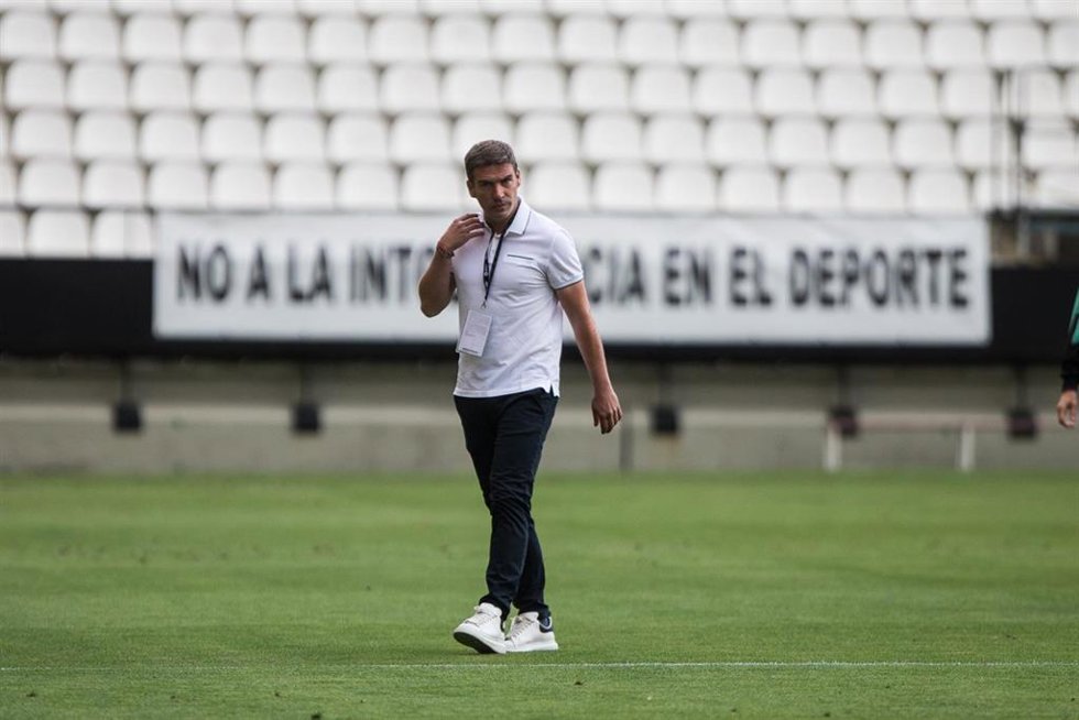 El técnico español Luis Miguel Carrión