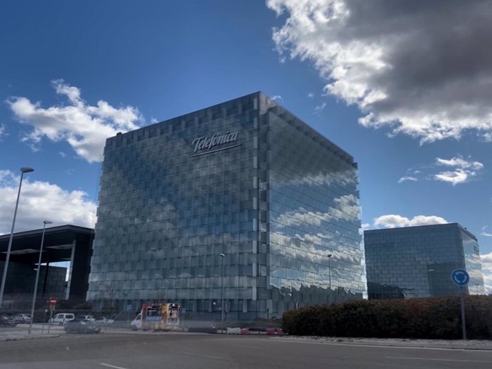 Edificio donde se encuentra la sede de Telefónica ubicada en Ronda de la comunicación, Madrid (España), a 6 de marzo de 2020.