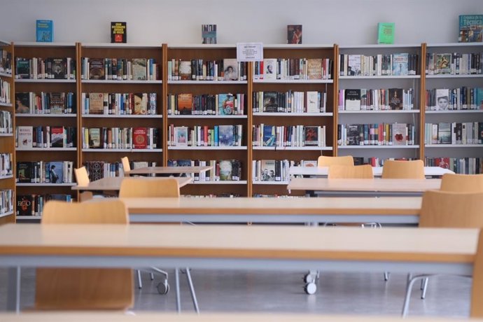 Sala de lectura de la biblioteca Vicente Espinel de Puerto de la Torre