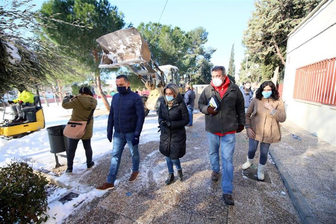 Visita al colegio Alfonso VI de la alcaldesa, Milagros Tolón