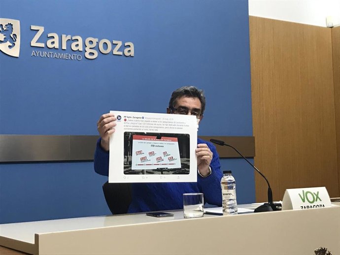 El portavoz del grupo municipal de Vox, Julio Calvo