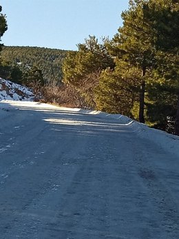Nieve retirada en una de las vías provinciales
