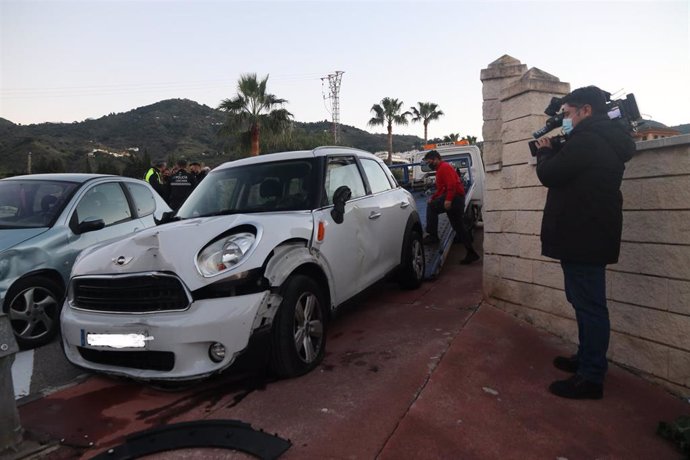 Coche de las víctimas de Cártama donde una mujer y su amiga han sido rociadas con ácido sulfúrico presuntamente por la expareja sentimental de una de ellas después que rompiera la relación