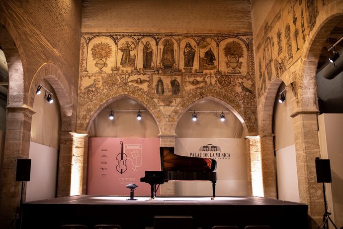 'Cambra Al Palau' En El Almudín