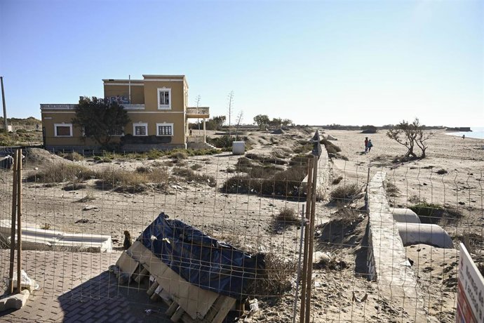 Obras para la prolongación del Paseo Marítimo de Almería, paralizadas desde 2018