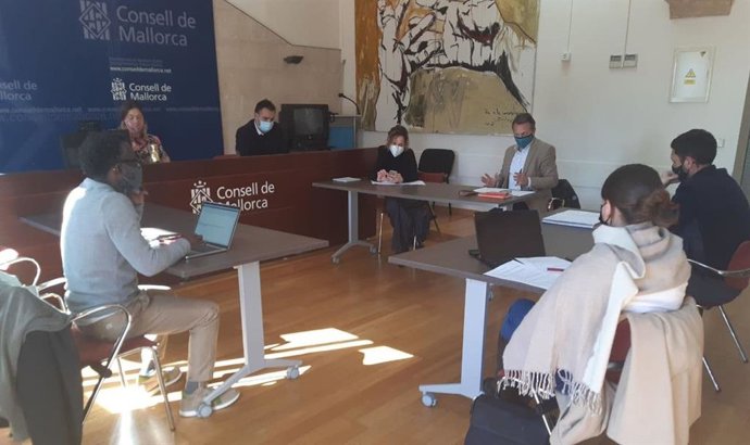 Reunión de la comisión política que investiga los casos de abusos y explotación de menores tuteladas por el IMAS.