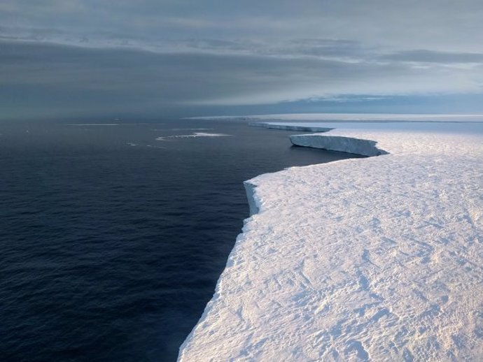 El derretimiento de icebergs lejos de las costas de la Antártida se considera un desencadente de las edades de hielo