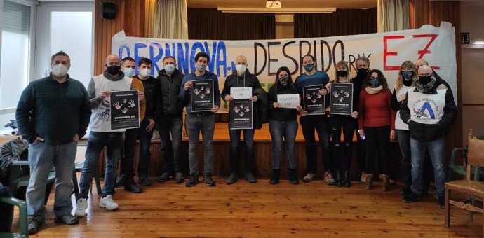 Trabajadores de Aernnova encerrados en protesta por el ERE