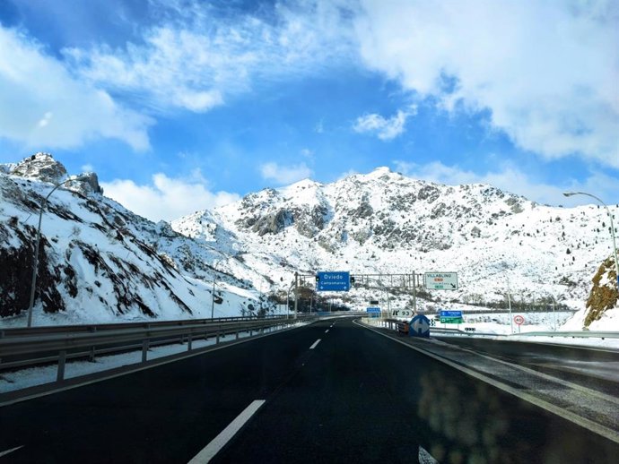 Autopista del Huerna. Nieve. Puertos. Temporal.