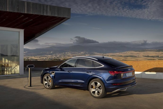 El Audi e-tron Sportback de Audi.