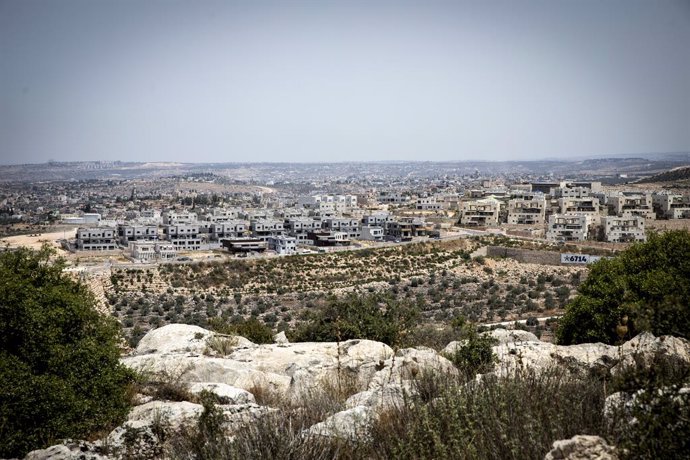 21 June 2020, Palestinian Territories, West Bank: A view on a new building in the settlement of the shomron regional council. Israel is planning the annexation of what most of the international community regards as occupied Palestinian territory in the 