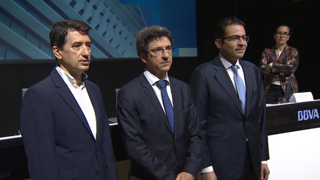 Presentación del informe 'Situación España' del servicio de estudios de BBVA, presentadopor el economista jefe del Grupo BBVA y director de BBVA Research, Jorge Sicilia, y el responsable de Análisis Macroeconómico de BBVA Research, Rafael Doménech.