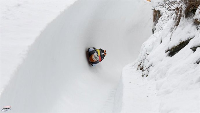 El piloto español de skeleton Ander Mirambell, en un descenso