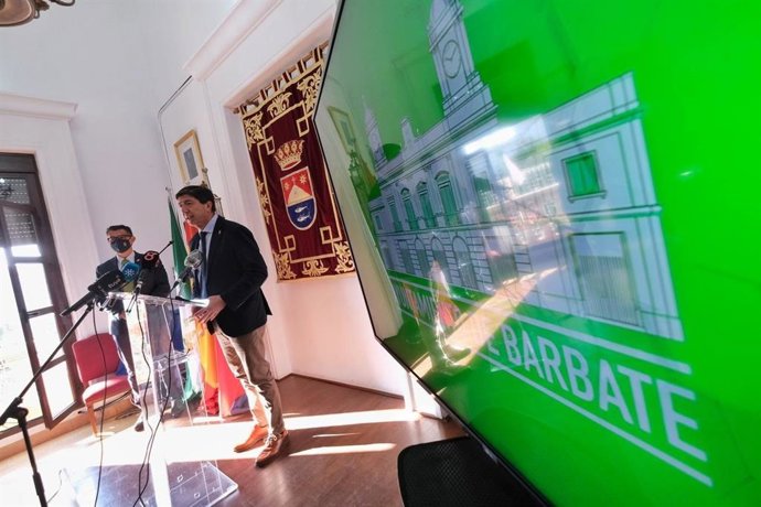 Juan Marín en el Ayuntamiento de Barbate