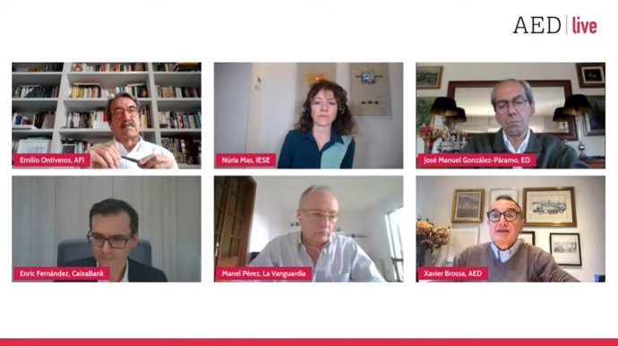 Charla en torno a los retos y perspectivas económicas de España y Europa ante el 2021 organizada por la AED.
