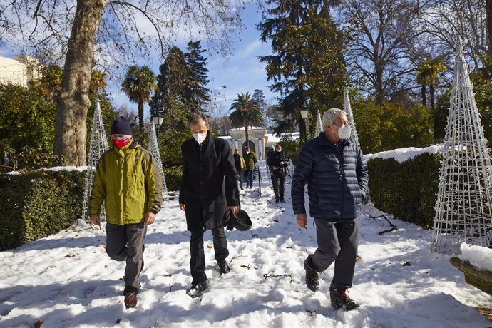 El Ministro de Ciencia e Innovación, Pedro Duque, durante su visita al Real Jardín Botánico, en Madrid