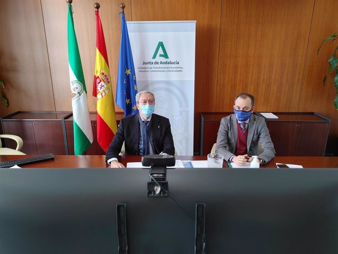 El consejero de Transformación Económica, Rogelio Velasco, este jueves en el proceso de selección de empresas para el Startup Andalucía Roadshow.