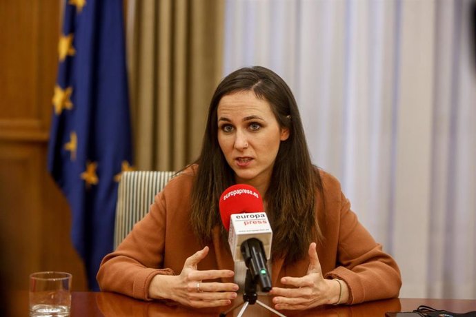 La secretaria de Estado para la Agenda 2030 y dirigente de Unidas Podemos, Ione Belarra, en una entrevista con Europa Press en la sede del Ministerio de Derechos Sociales, en Madrid (España), a 16 de diciembre de 2020.