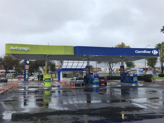 Imagen de archivo de una gasolinera en Dos Hermanas (Sevilla).