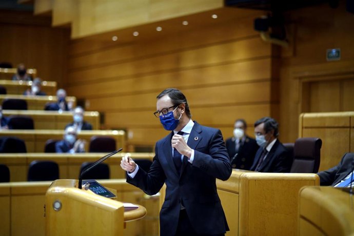 El portavoz del PP en el Senado, Javier Maroto, durante una sesión plenaria en la Cámara Alta, en Madrid (España), a 14 de diciembre de 2020. Durante el pleno, la Cámara Alta tramitará el Proyecto de Ley de Presupuestos Generales del Estado (PGE) para e