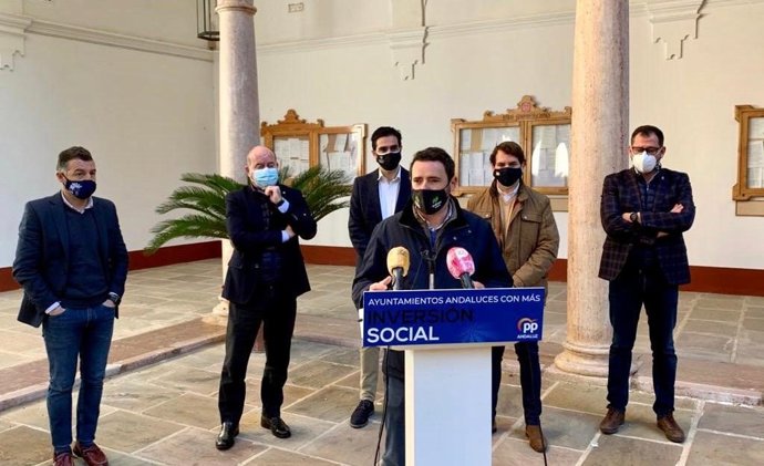 José Ramón Carmona, coordinador general del PP en la provincia de Málaga, en rueda de prensa