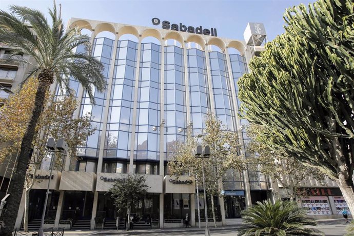 Sede del banco Sabadell en Alicante