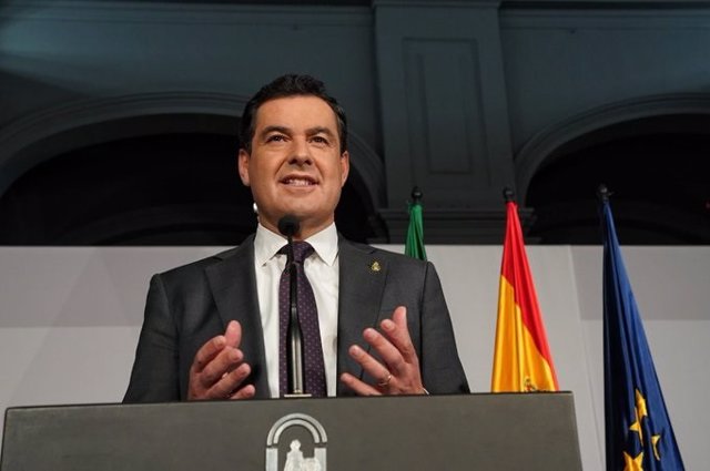 El presidente de la Junta de Andalucía, Juanma Moreno, en su comparecencia pública tras la reunión del comité de expertos ante el coronavirus.