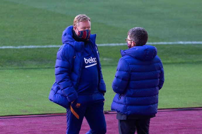 Ronald Koeman, head coach of Barcelona, attend a training session at La Cartuja Stadium, one day before the Spain Super Cup against Athletic Club Bilbao on January 16, 2021 in Sevilla, of Spain.