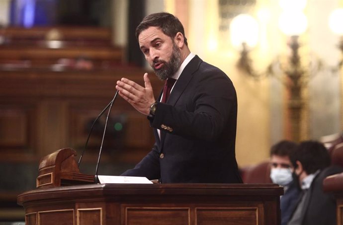 El presidente de VOX, Santiago Abascal interviene durante una sesión de control al Gobierno, en Madrid (España), a 16 de diciembre de 2020. Durante el pleno, el presidente del Gobierno ha hecho un primer balance del segundo estado de alarma decretado el