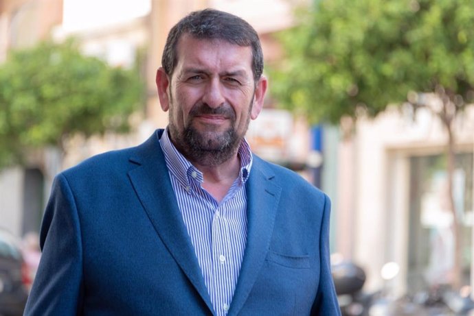 Almería.- El PSOE de Vera propone este lunes en el Pleno un plan de choque de limpieza de calles, playas y zonas verdes