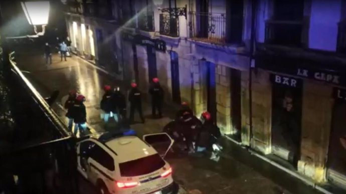 La Ertzaintza detinene a una persona en San Sebastián por desórdenes públicos