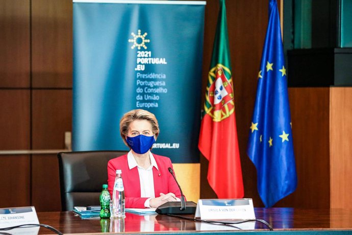 HANDOUT - 15 January 2021, Portugal, Lisbon: European Commission President Ursula Von Der Leyen visits the European College of Commissioners for a round of meetings under the Portuguese presidency of the EU Council, at Centro Cultural de Belem. Photo: C