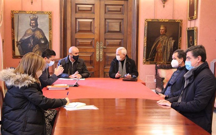 Reunión entre los hoteleros y el Ayuntamiento de Sevilla