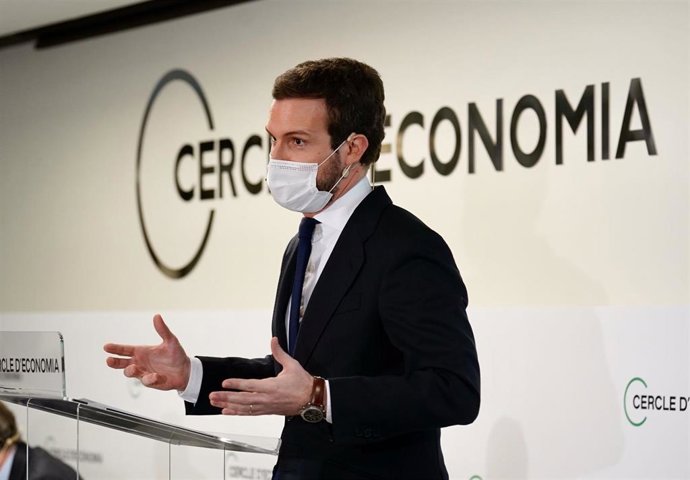El líder del PP, Pablo Casado, ofrece una conferencia en el Círculo de Economía en Barcelona.