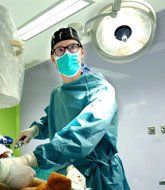 Foto: Realizan con éxito una cirugía pionera en Europa para aumentar la estatura en niños