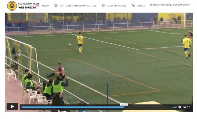 Partido de fútbol entre el Huétor Tájar y el Loja, polémico por la presencia de público